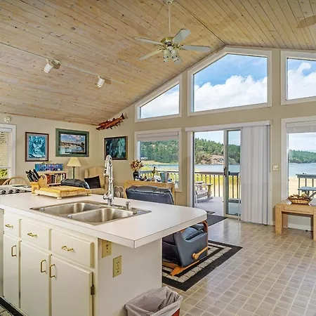 57 Mud Bay Villa Islandale Exterior photo