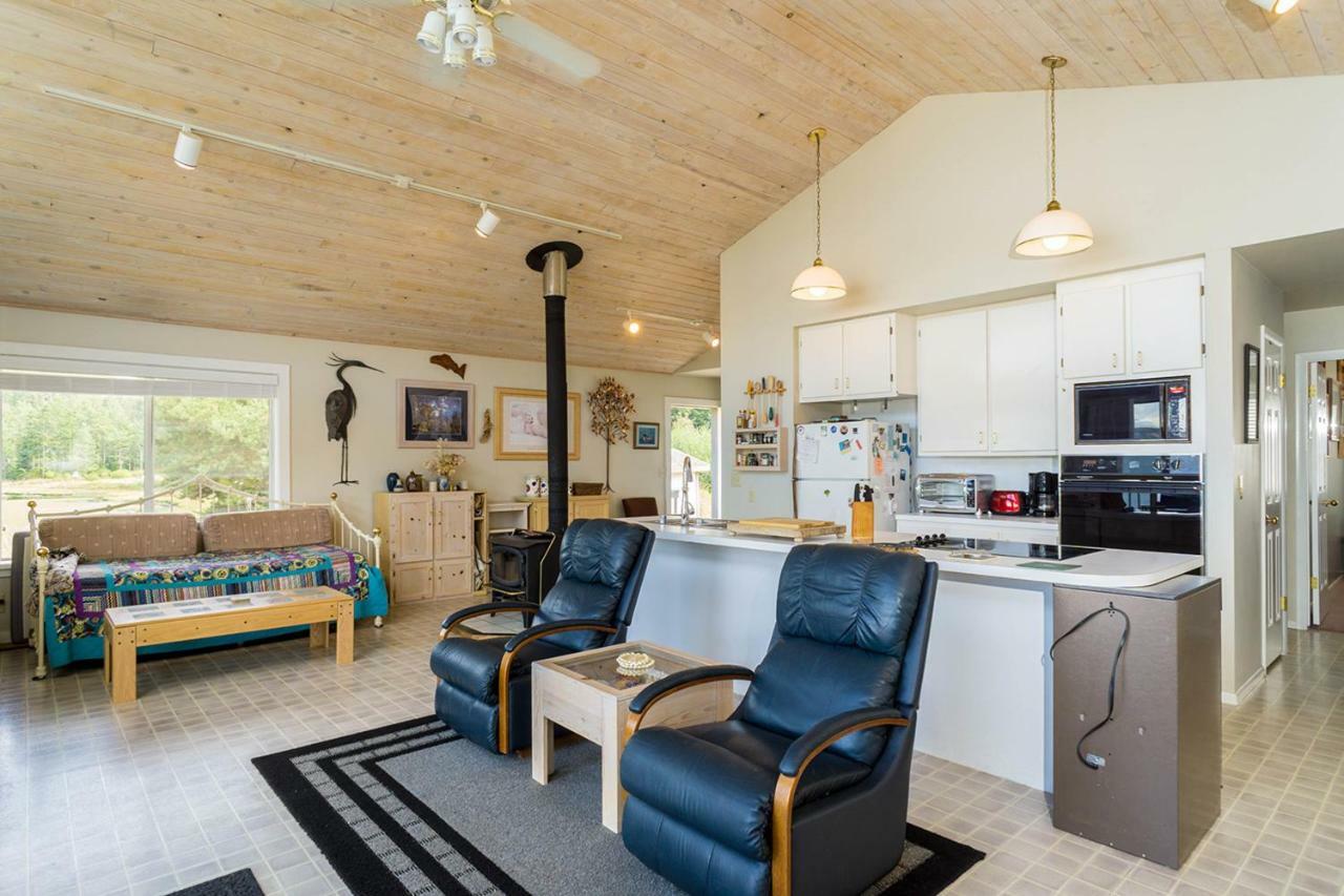 57 Mud Bay Holiday home *
